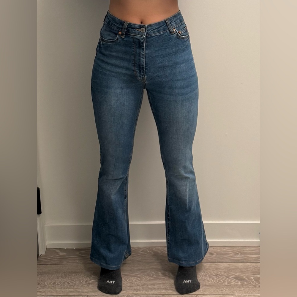 Zara Classic Blue Flare Jeans Size 2
